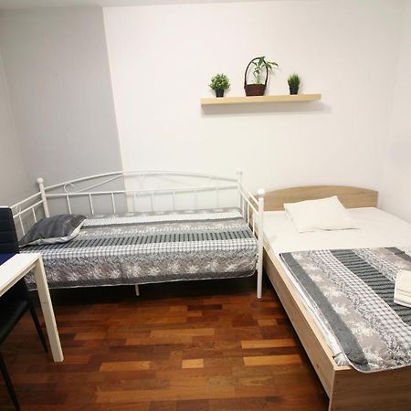 Apartamenty Varsovie Twarda City Extérieur photo