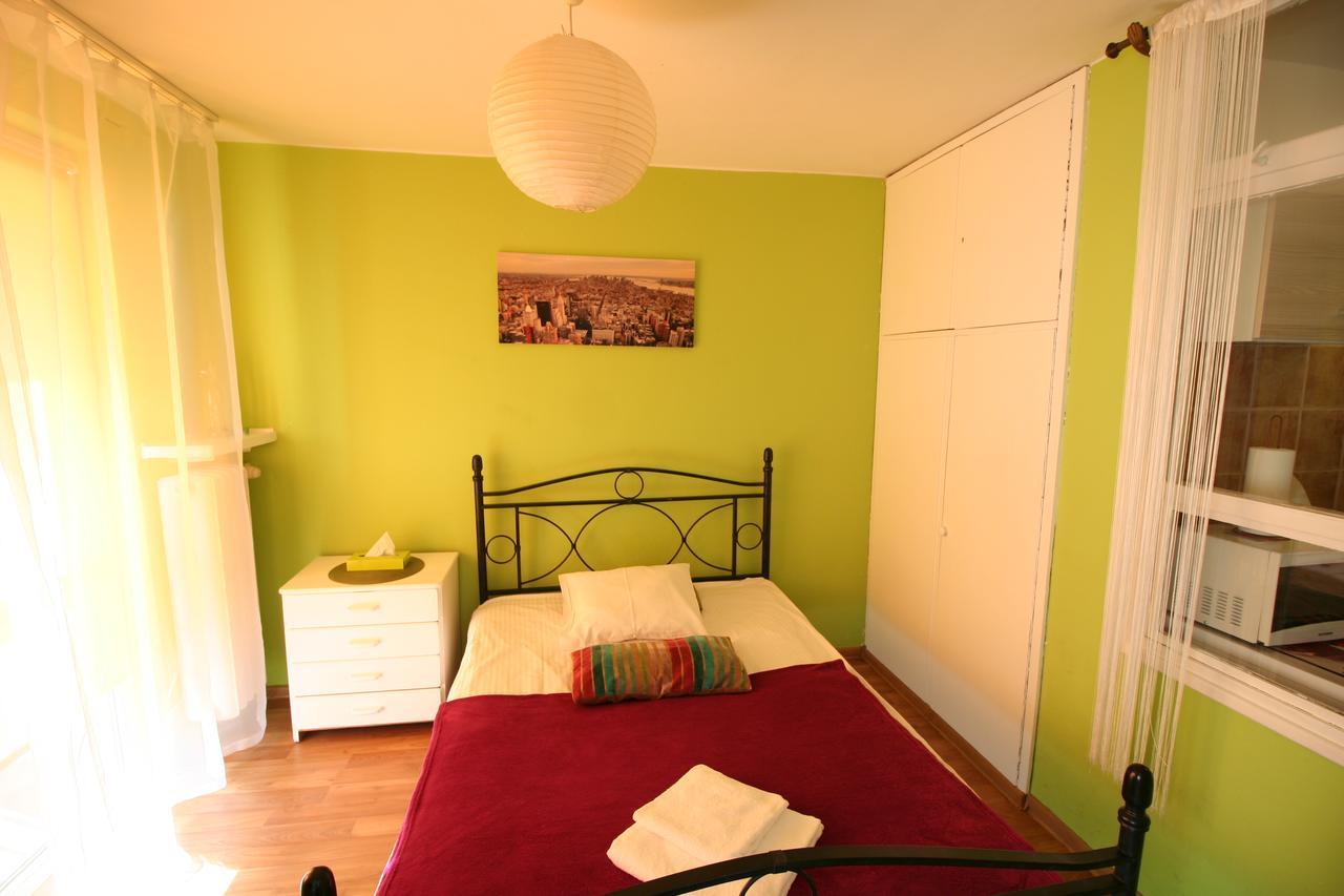 Apartamenty Varsovie Twarda City Extérieur photo